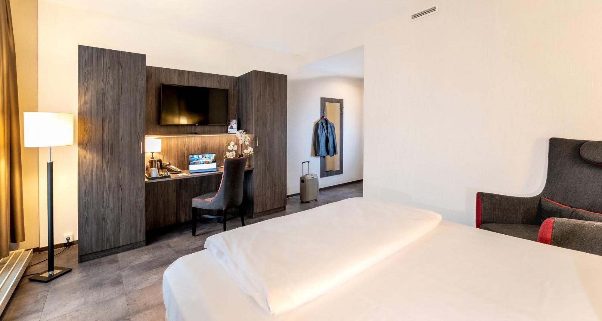 Best Western Plaza Hotel Mannheim Exterior photo