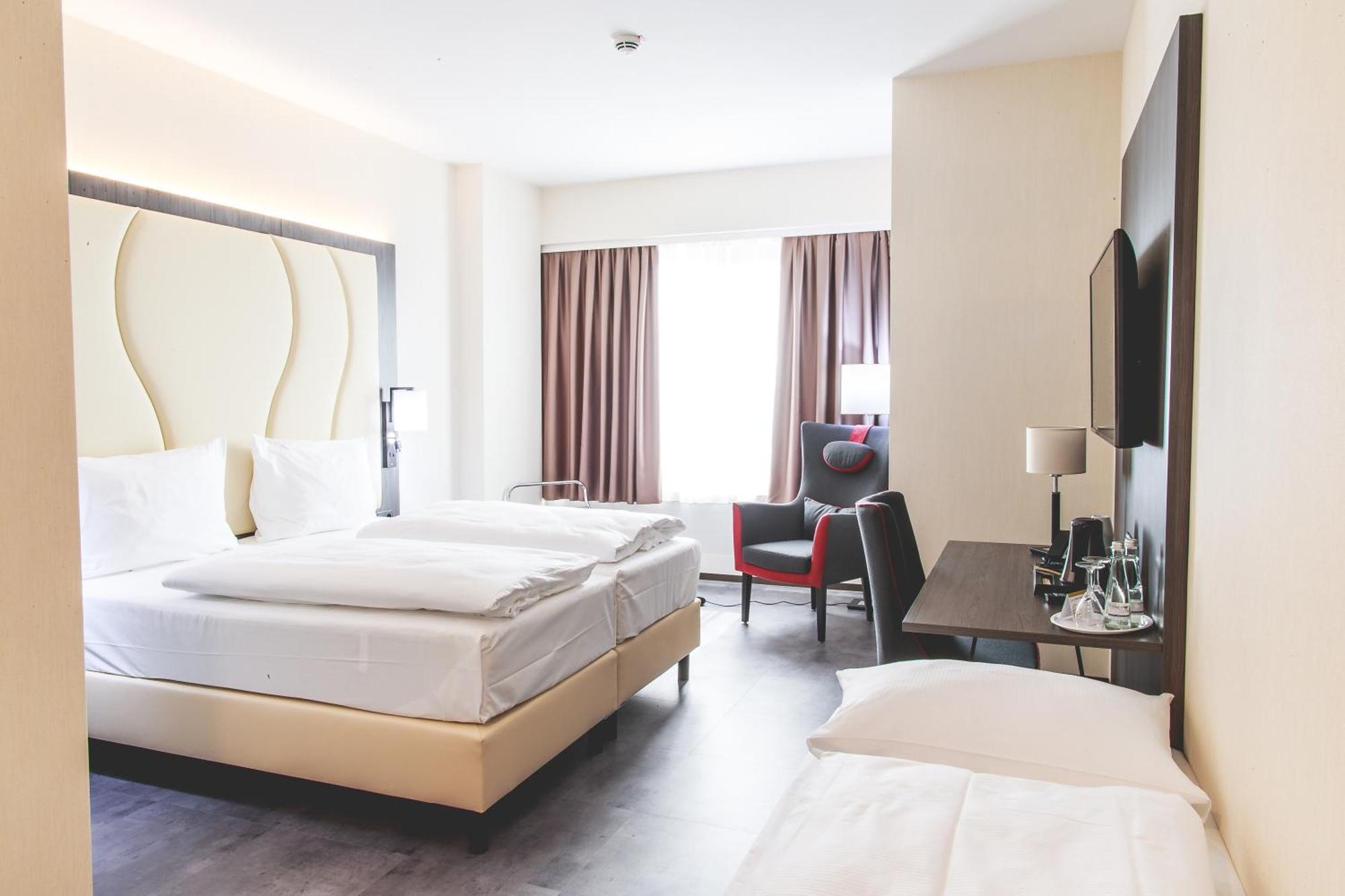 Best Western Plaza Hotel Mannheim Exterior photo